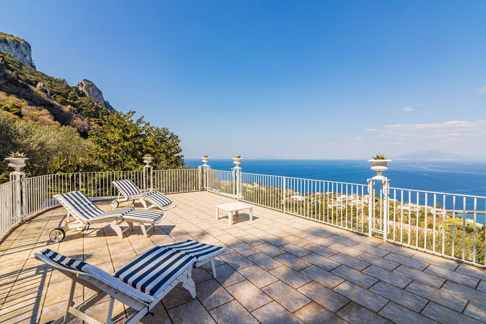 La villa di Christian De Sica a Capri (Courtesy of Lionard)