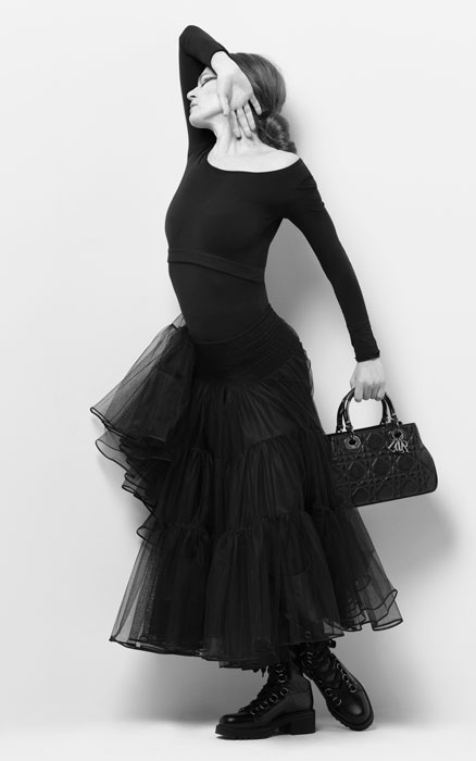 LADY 95.22 CAMPAIGN -SHARON EYAL ©Brigitte Lacombe@Courtesy Press Office Dior
