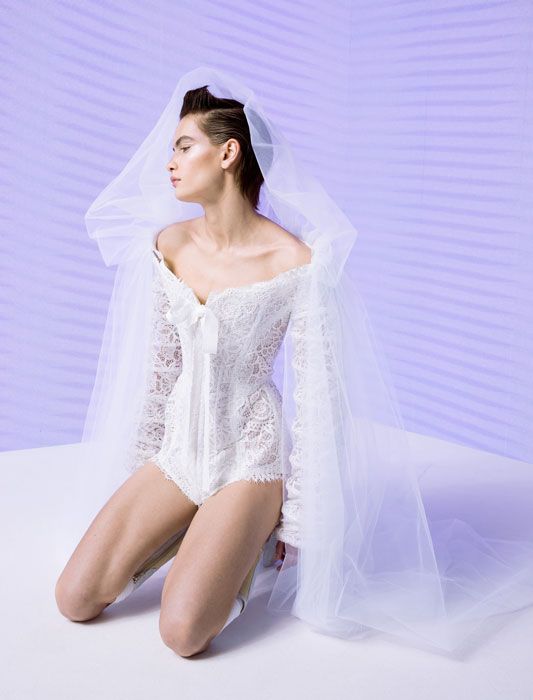 Vivienne Westwood - modello Angelica - collezione Bridal Couture ss2023 