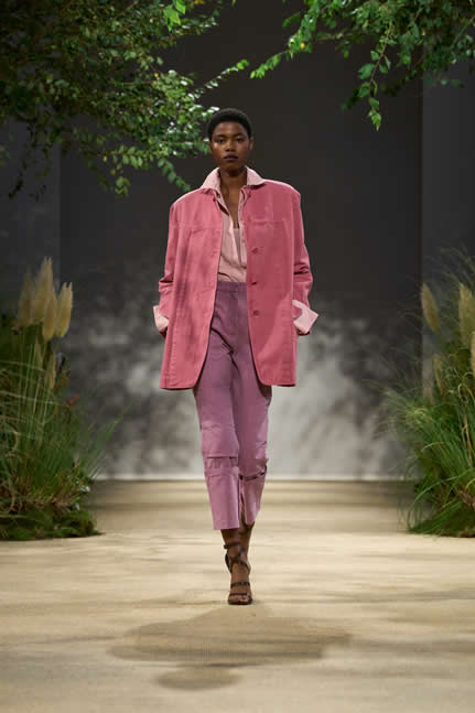 Sfilata MAX MARA SS24