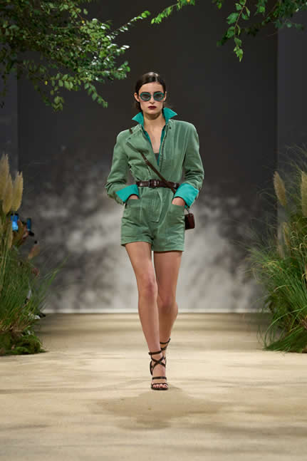 Sfilata MAX MARA SS24