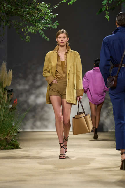 Sfilata MAX MARA SS24