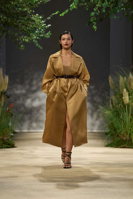 Sfilata MAX MARA SS24