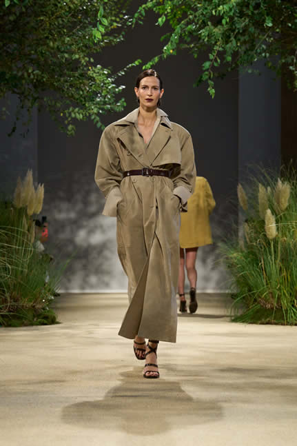 Sfilata MAX MARA SS24