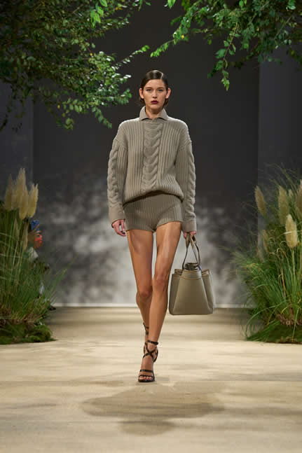 Sfilata MAX MARA SS24