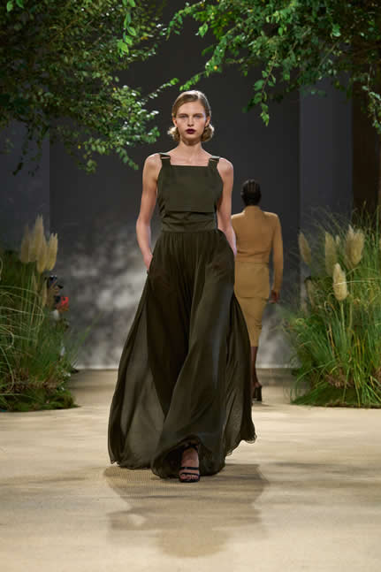 Sfilata MAX MARA SS24