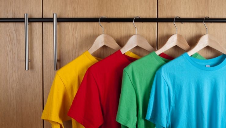 come lavare t-shirt colorate
