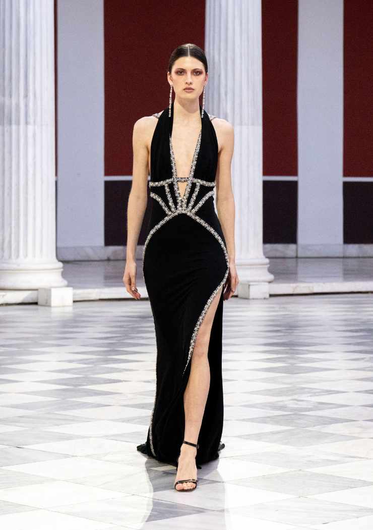 Elisabetta Franchi, la sfilata Eternal alla Athens Fashion Week - SFILATE