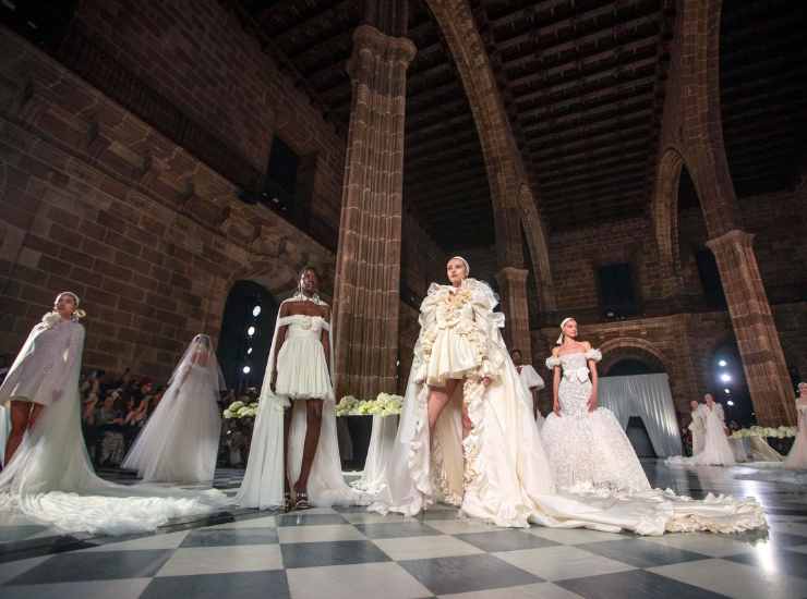 Giambattista Valli, la sfilata sposa "The Love Collection" alla Barcellona Bridal Fashion Week