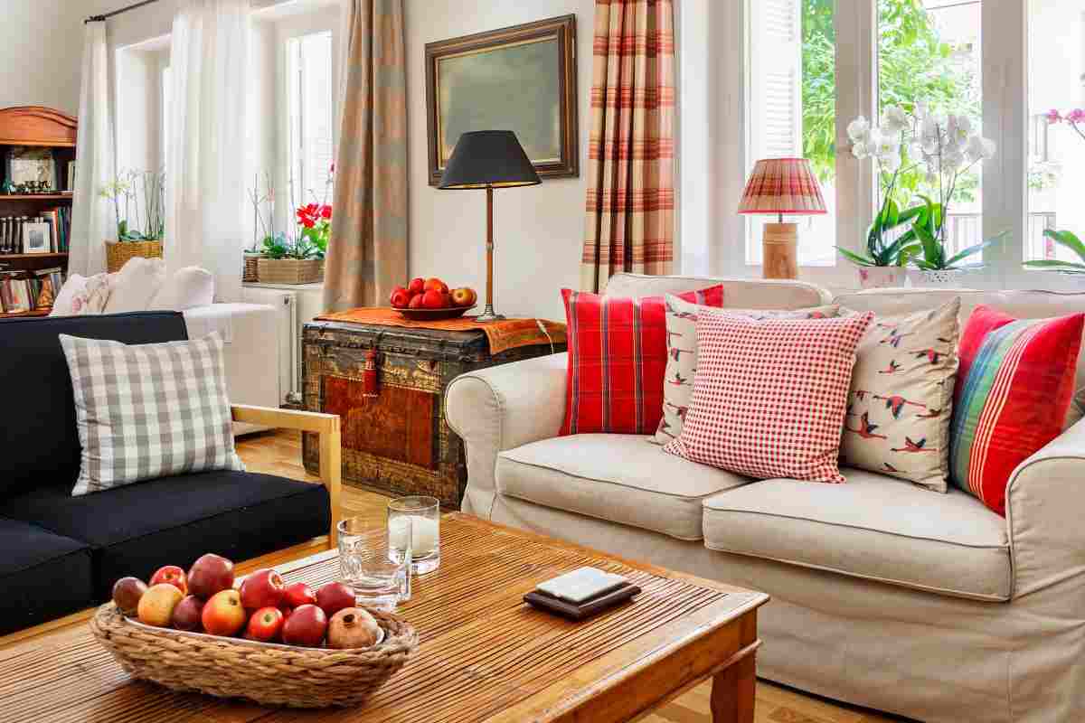 un salotto in stile campagnolo