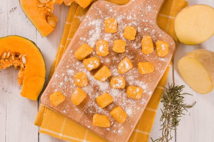 tagliere con gnocchi e zucca