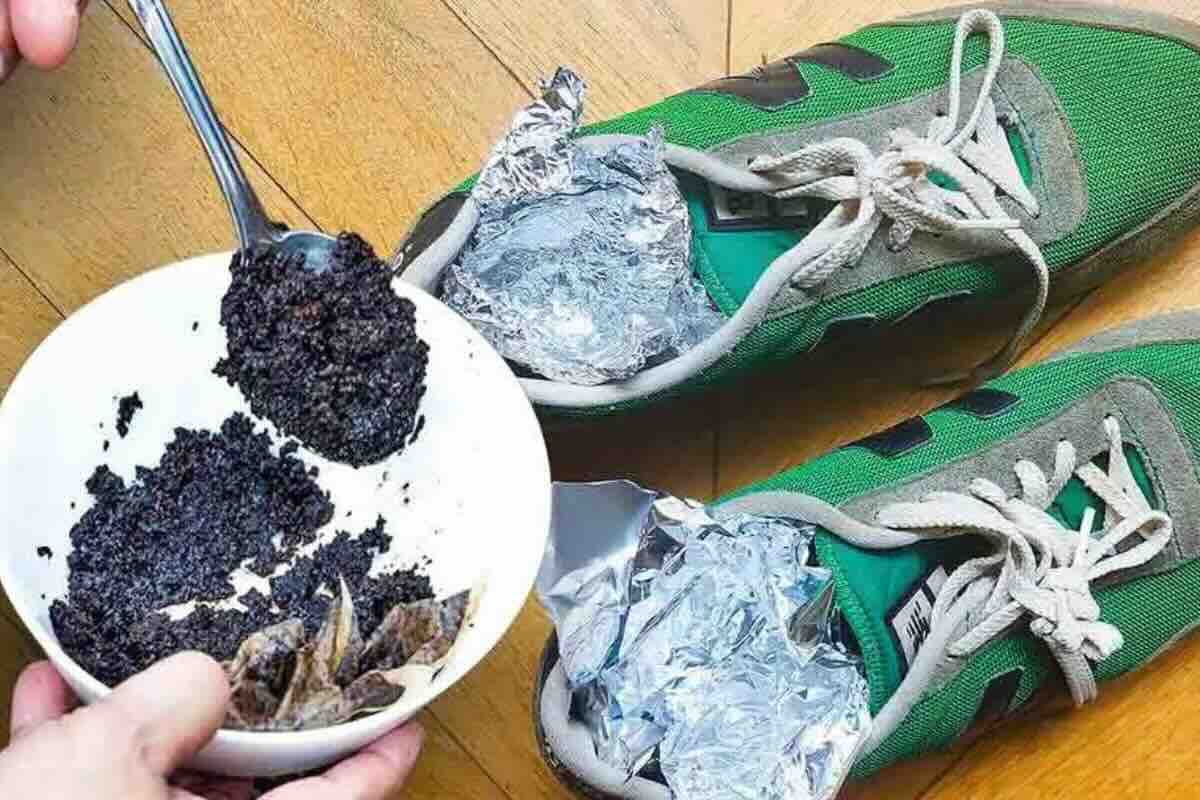 mettere caffè nelle scarpe