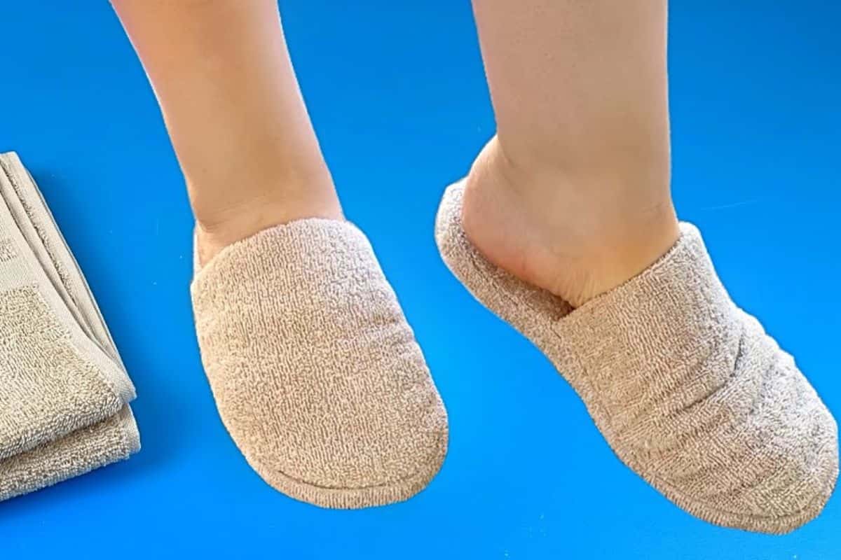 Pantofole e asciugamani