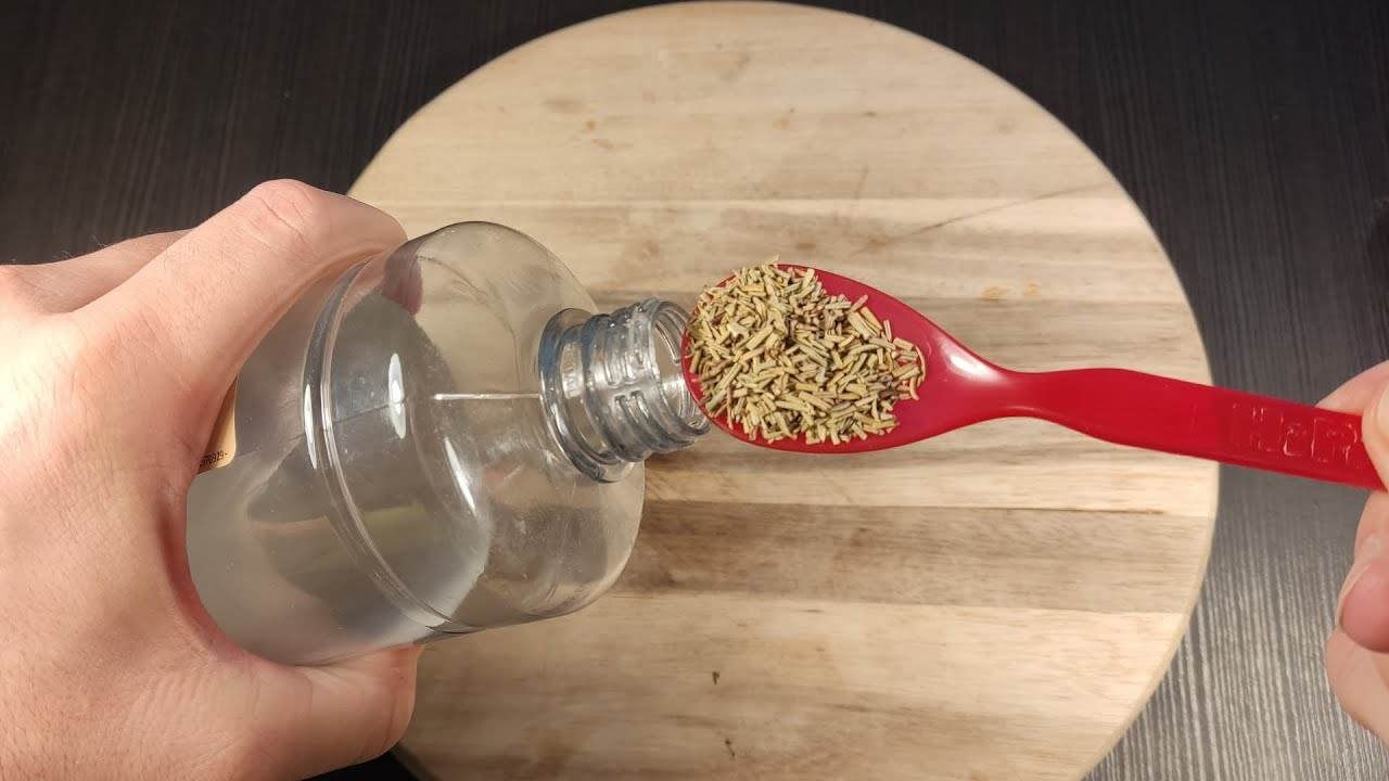 Aggiungi questo al tuo shampoo: addio caduta di capelli