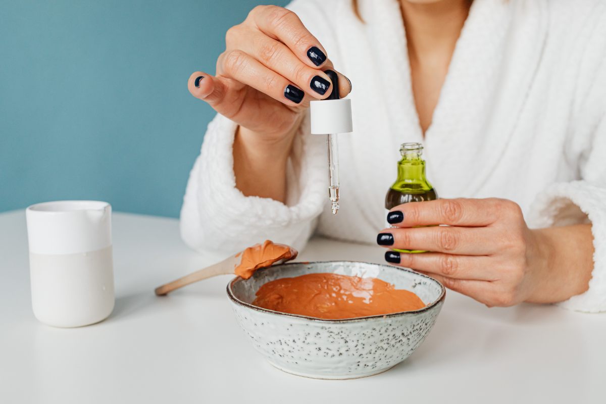 Applica questa maschera la sera e al mattino: non ti riconoscerai