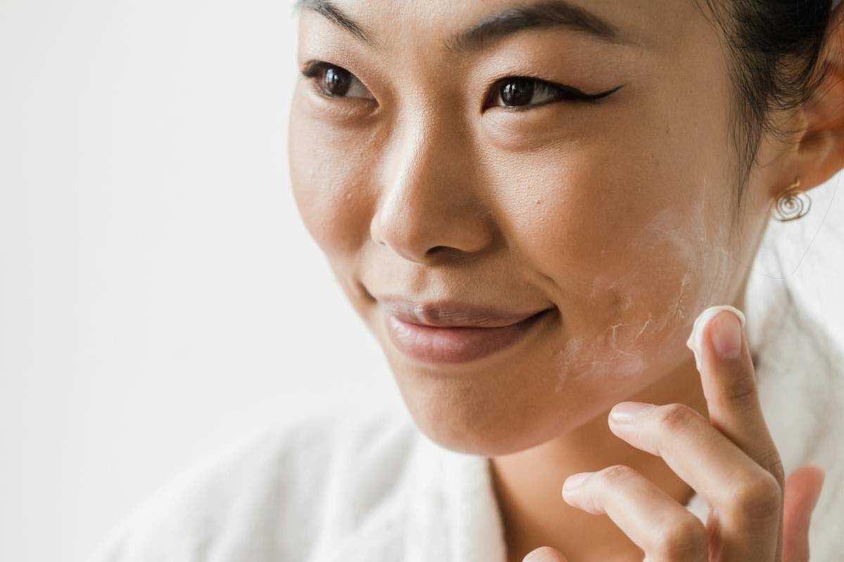 Le migliori creme antirughe di novembre: vanno bene a tutte le età, ecco quali sono