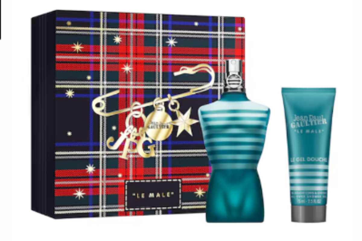 cofanetto colorato con profumi