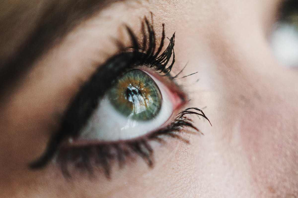 eyeliner marcato su occhio