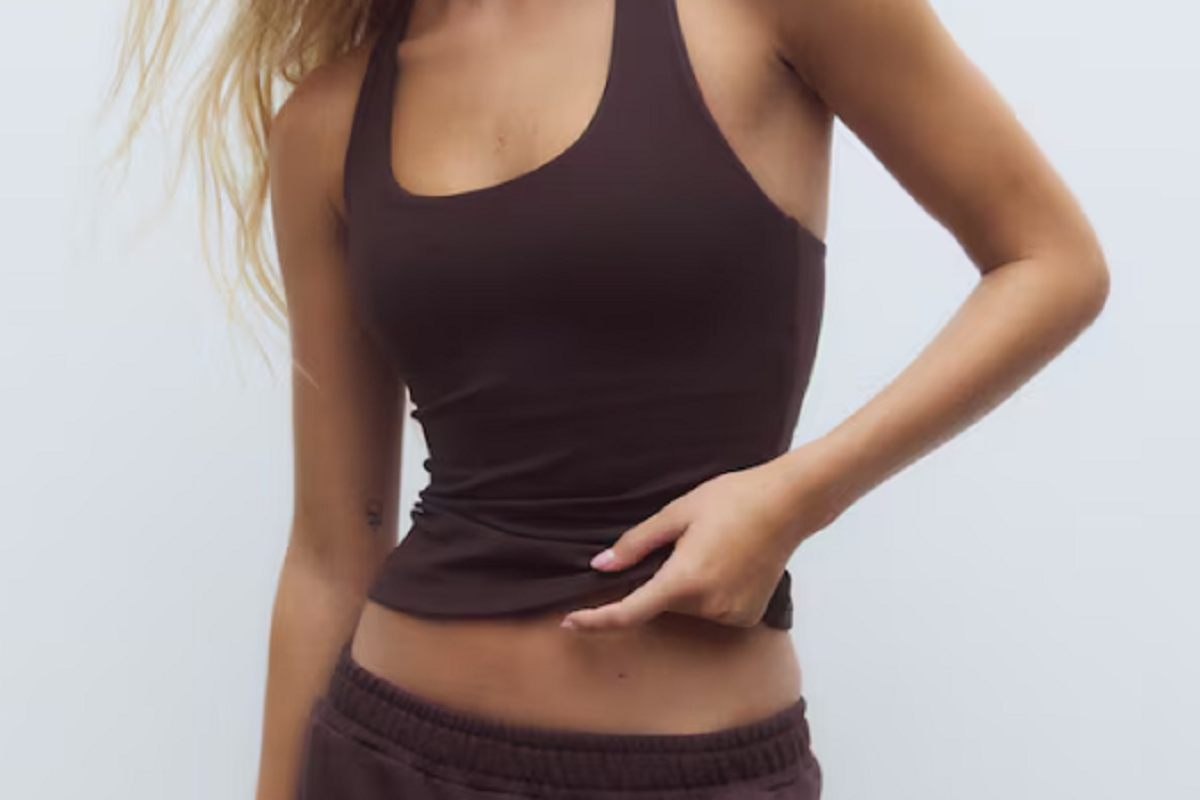 top prugna sportivo, mezzo busto di donna