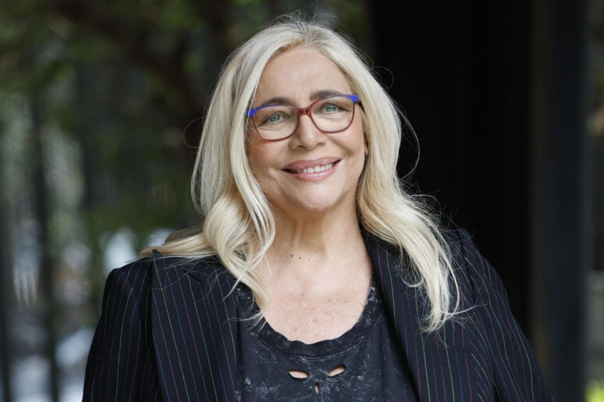 Il nuovo colore di capelli di Mara Venier che fa sembrare 15 anni più giovani