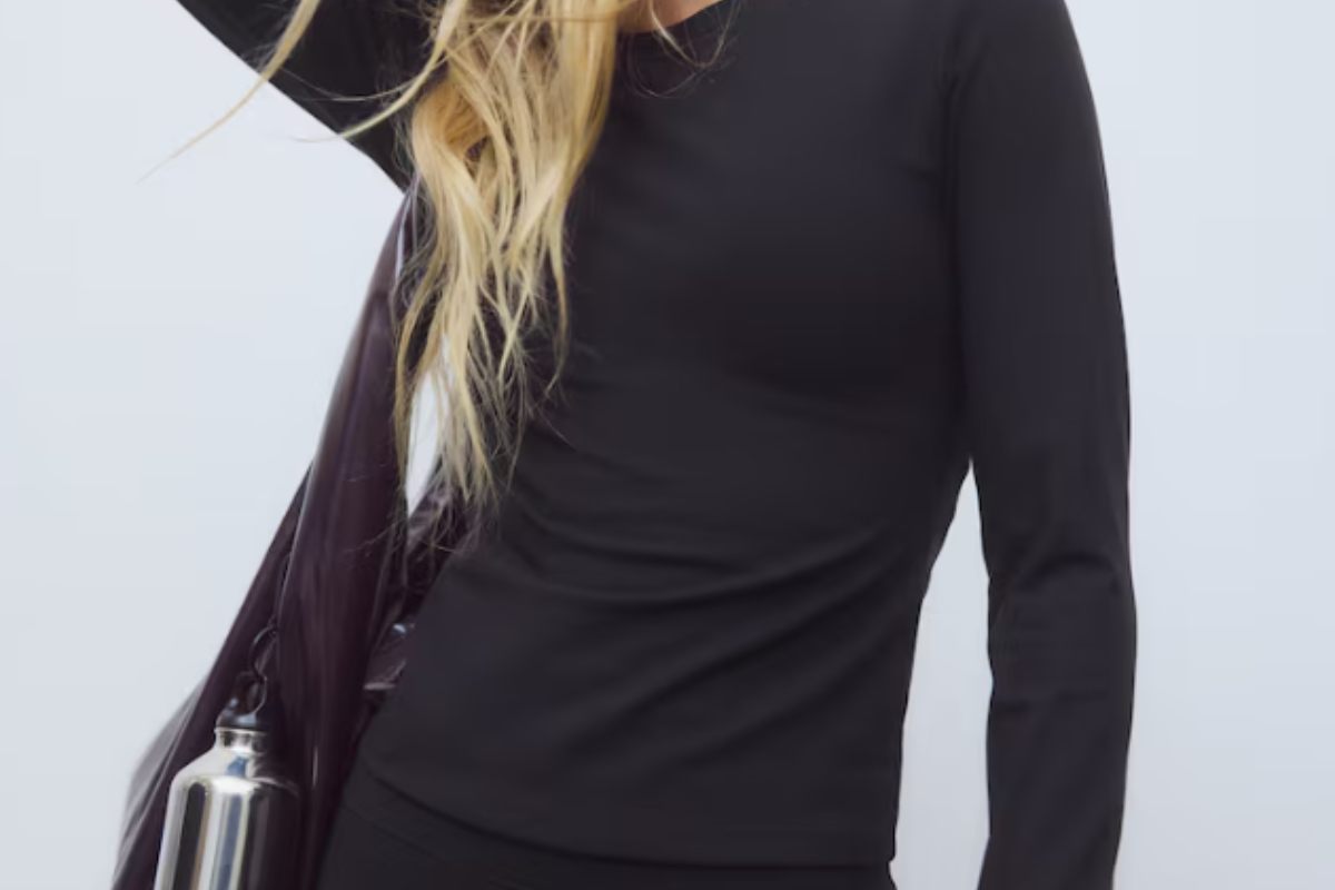 top nero, mezzo busto di donna