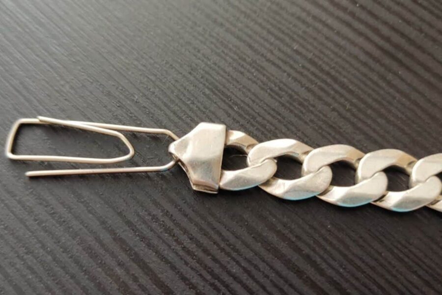 Bracciale con graffetta