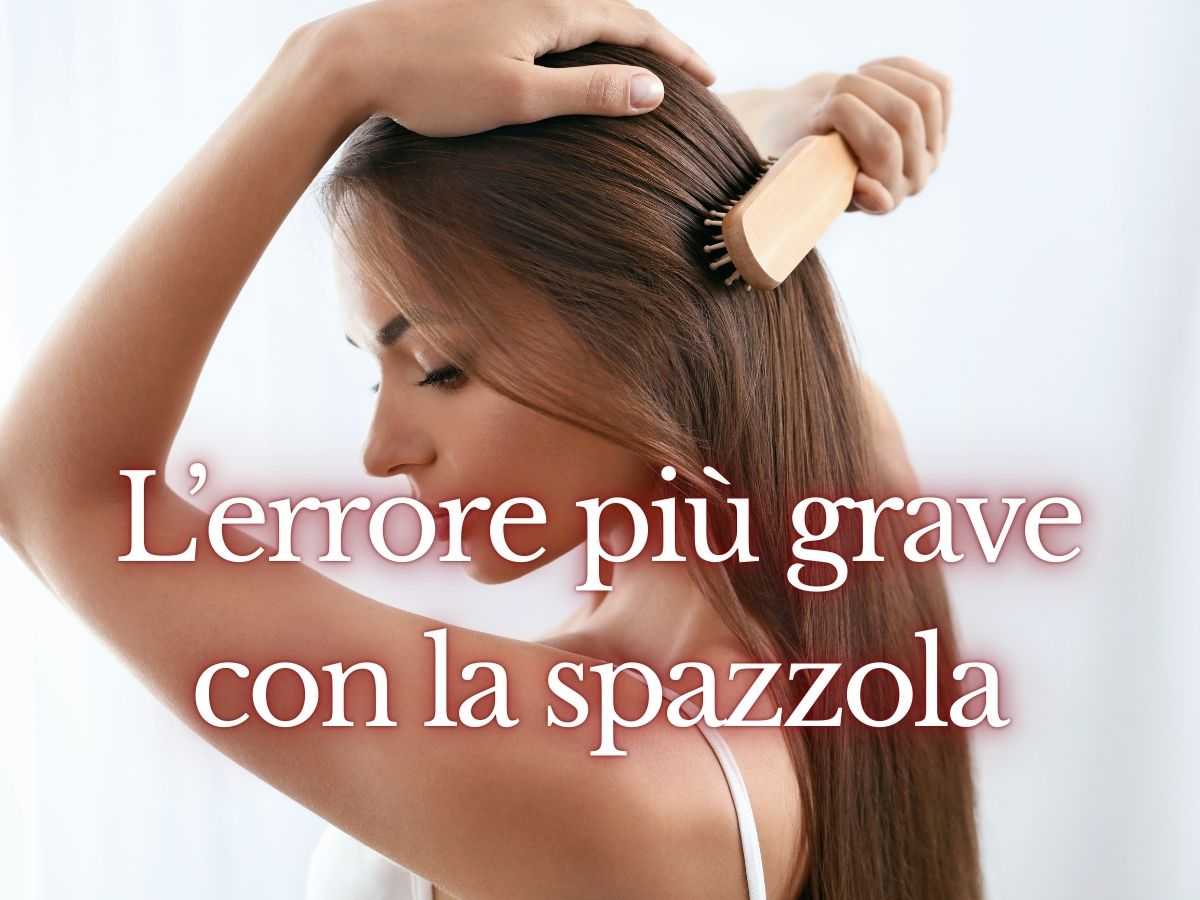 donna spazzola capelli