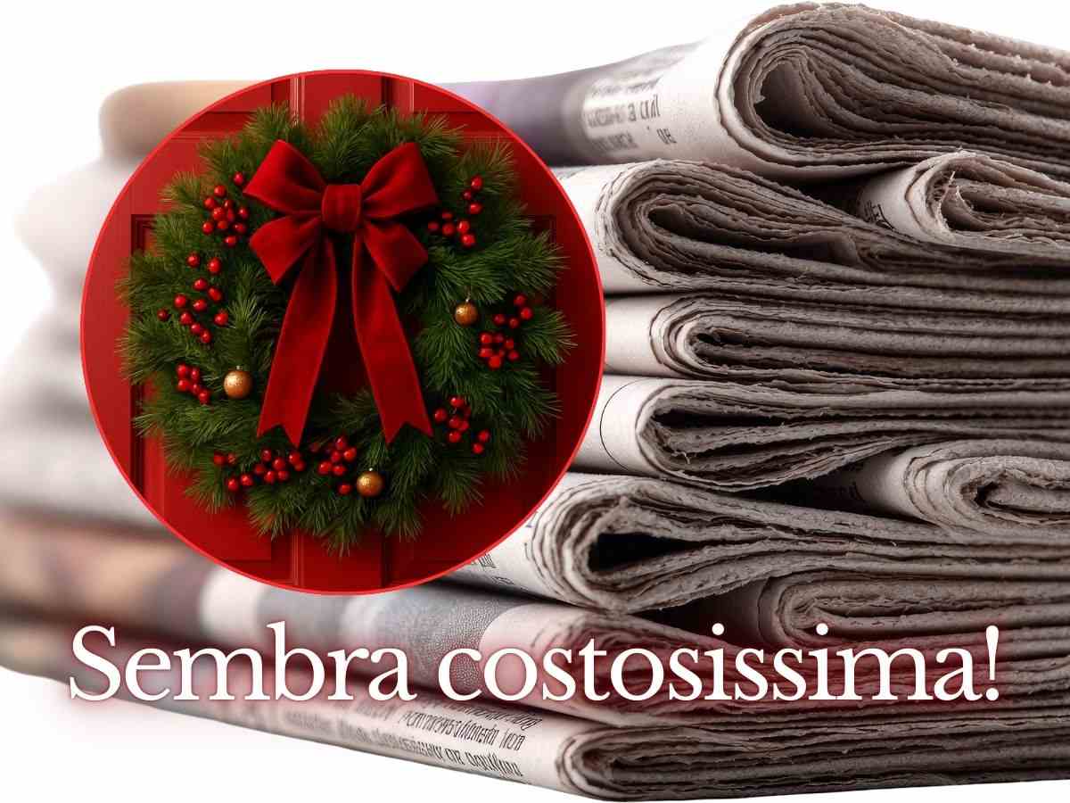 fogli di giornale ammassati