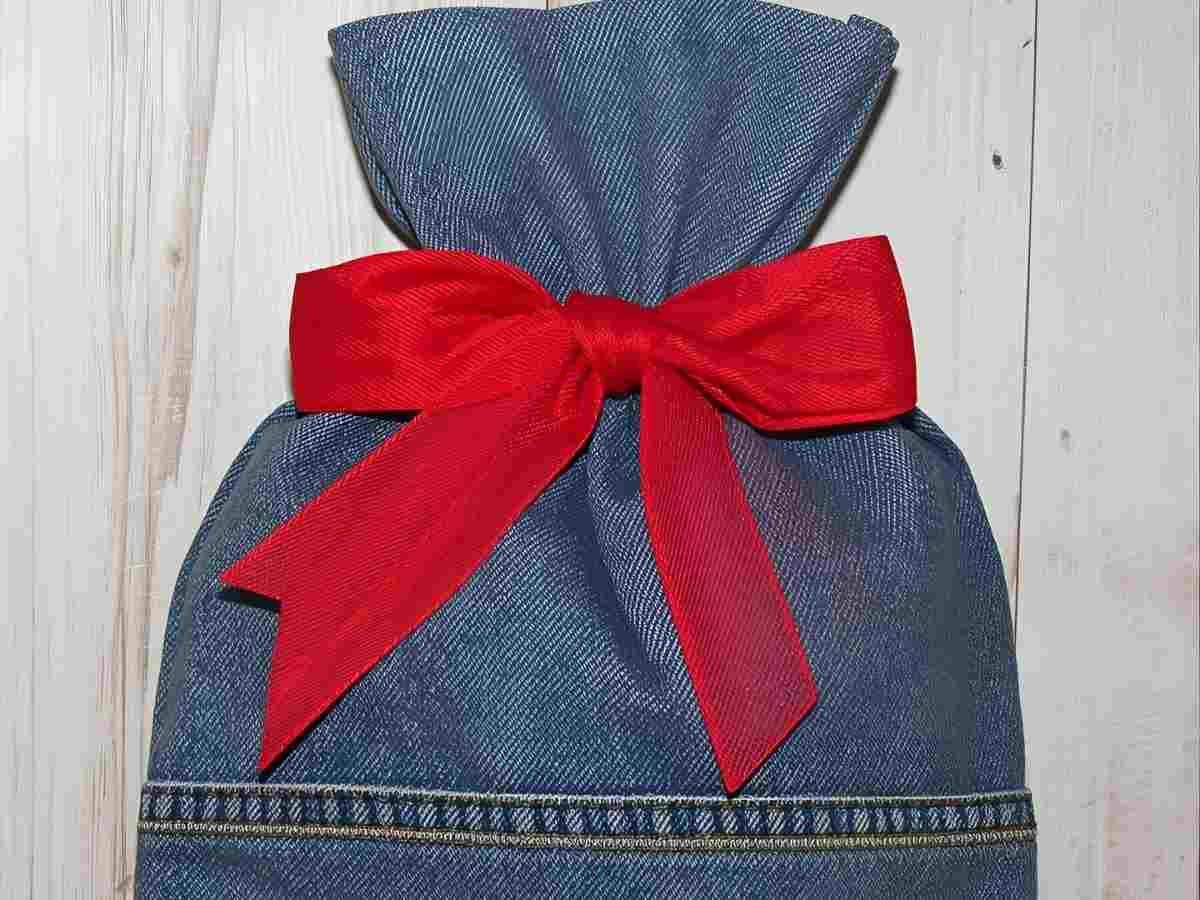 sacchetto regalo in denim