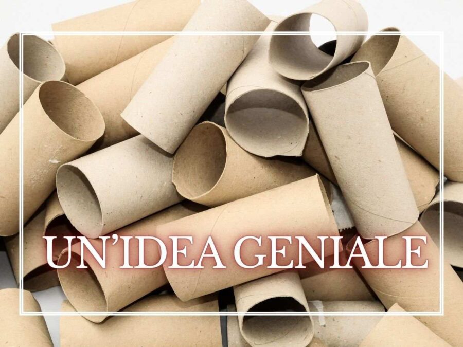 tanti rotoli di carta igienica ammassati