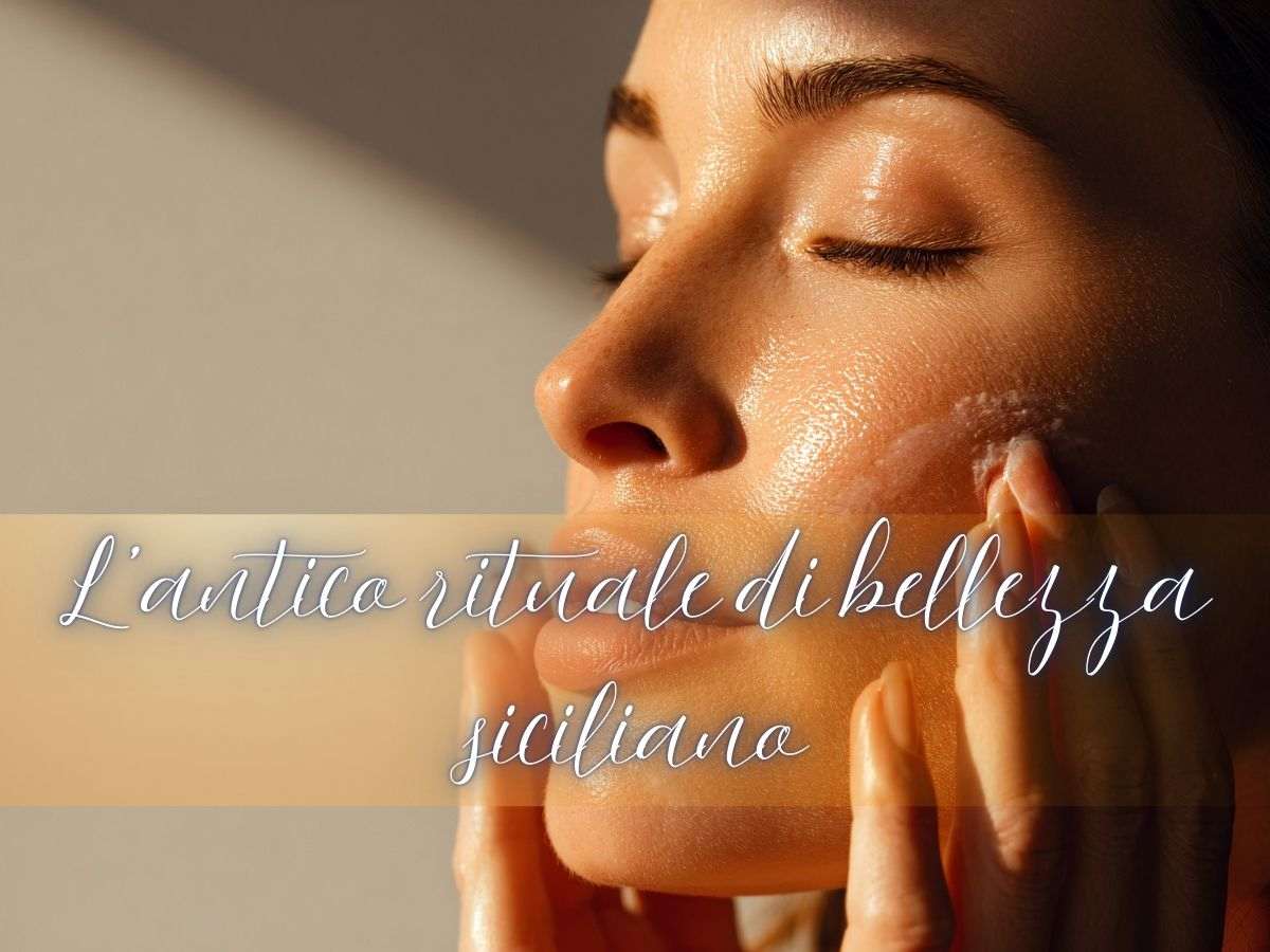 donna deterge il suo viso